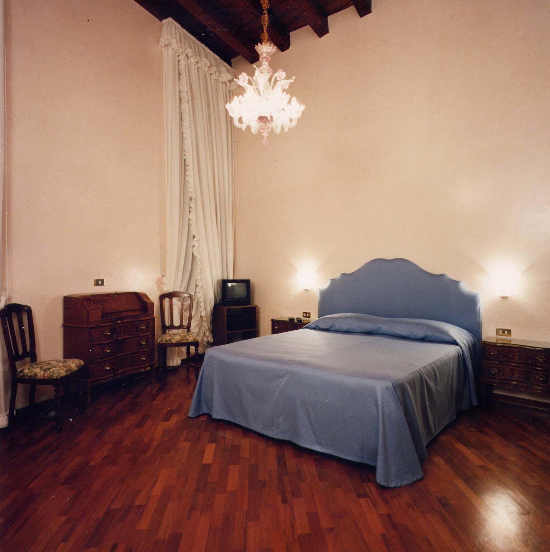 Hotel Piccola Fenice Βενετία Δωμάτιο φωτογραφία